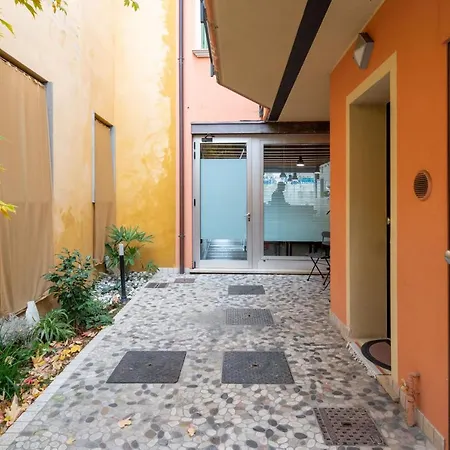 Venezia-suite Hemingwaya Pochi Passi Outlet Apartment