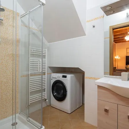 Venezia-suite Hemingwaya Pochi Passi Outlet Apartment *