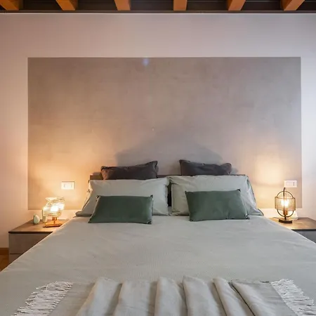 Venezia-suite Hemingwaya Pochi Passi Outlet Apartment *
