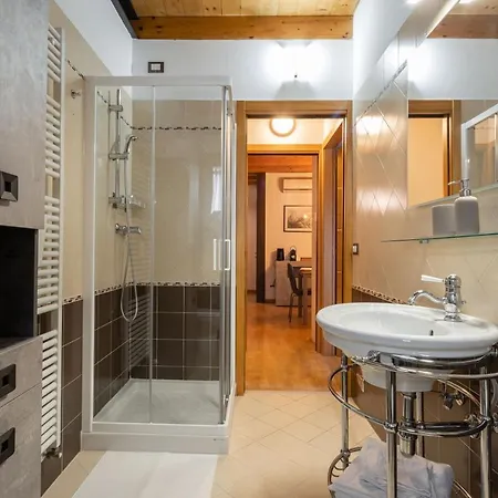 Venezia-suite Hemingwaya Pochi Passi Outlet